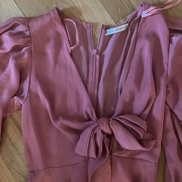 Saints + Secrets pinky silky dress XS - Picture 3 of 4